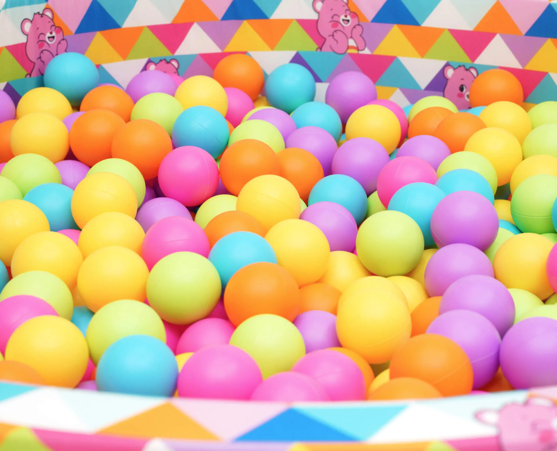 Care Bears™ Little Ball Pit